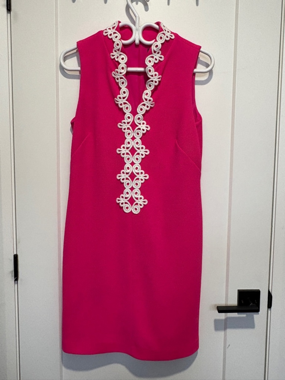 Vince Camuto Sleeveless Pink Sheath Dress with White Lace Trim